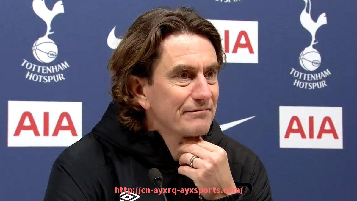 爱游戏体育-英超球队的队徽:英超各球队的队徽设计与象征意义